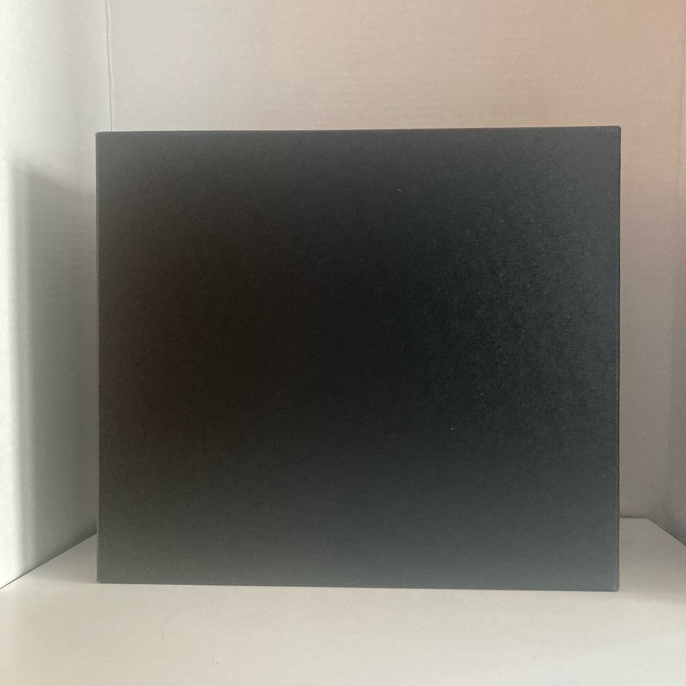 Chanel Black Box with White Camellia and small suede bag - Picture 5 of 7